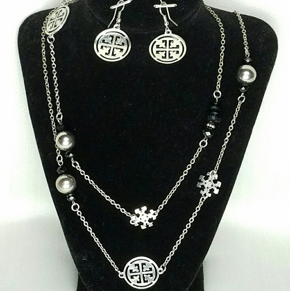 Necklace & Matching Earrings